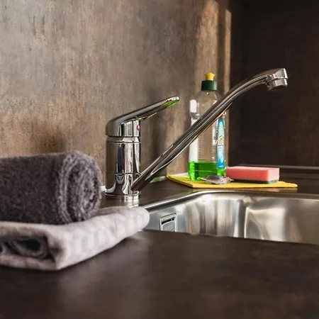 Hausboot Paradise - Lp9 船上ホテル *